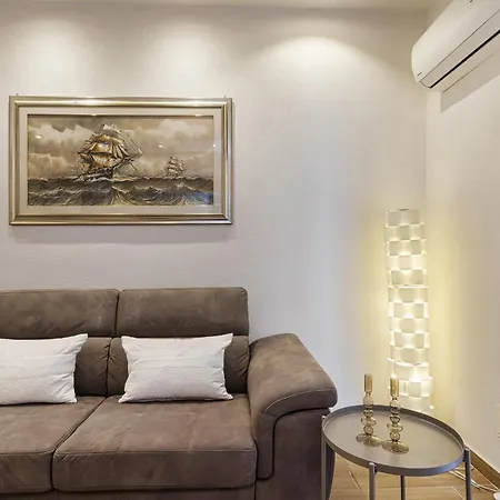 Modern Apartment With Patio In Rapallo By Wonderful Italy Exterior photo